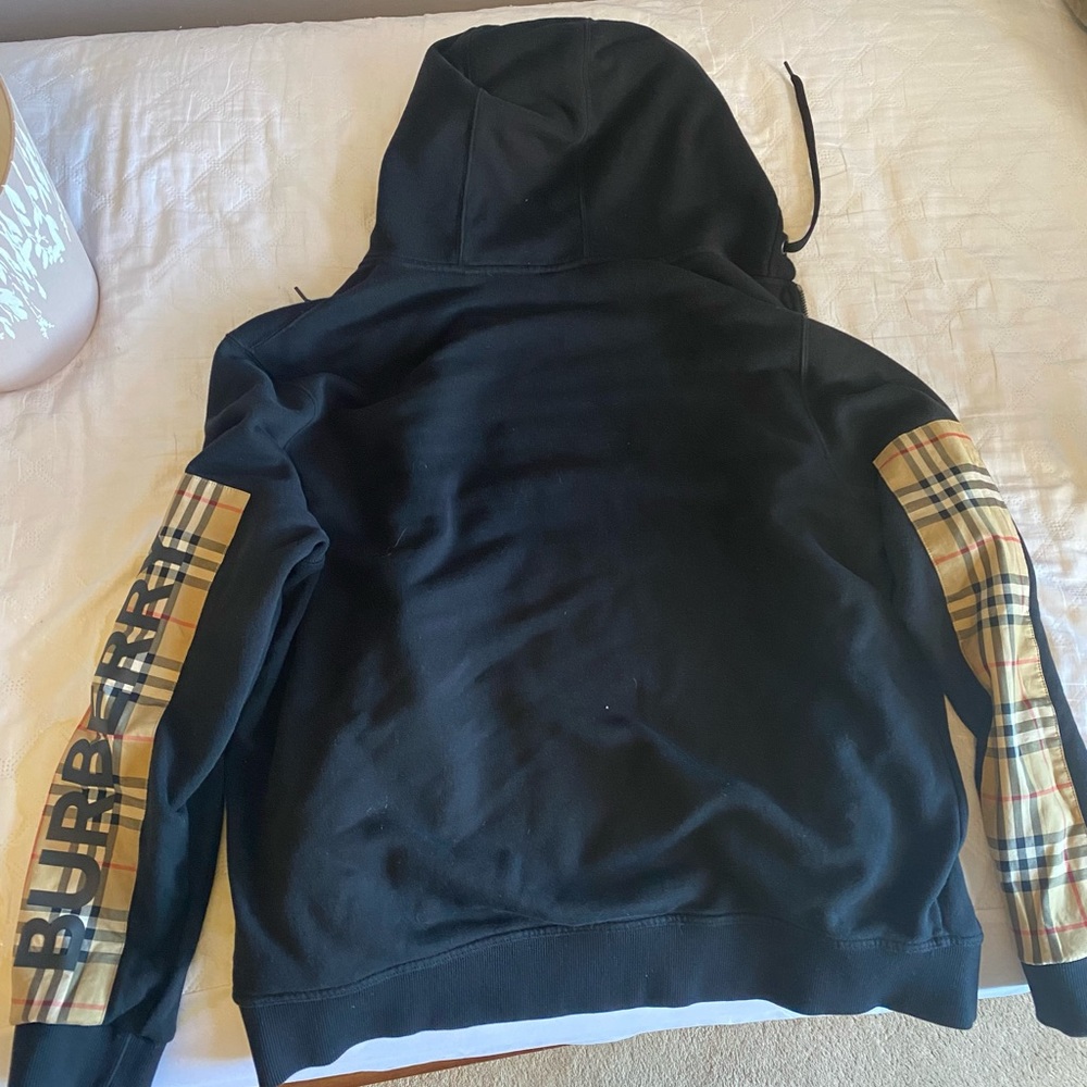 BURBERRY SWEATER - Picture 2 of 4